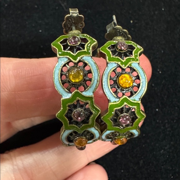 Avon Elegant multicolor and Gold color hoop earrings - Picture 4 of 5